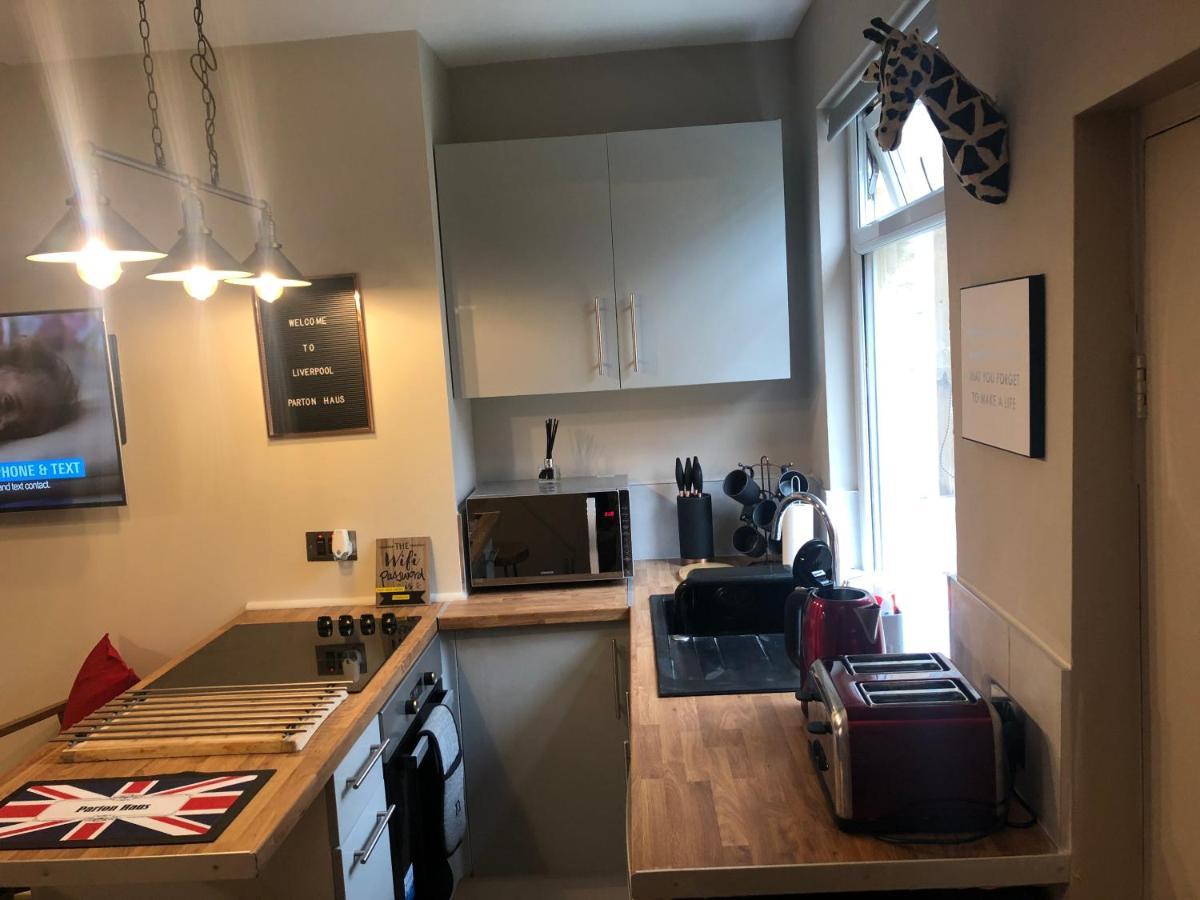 3 Double Bed Brittania Styled Near Lfc Sleeps 6 With Free Business Super Fast Fibre Broadband *