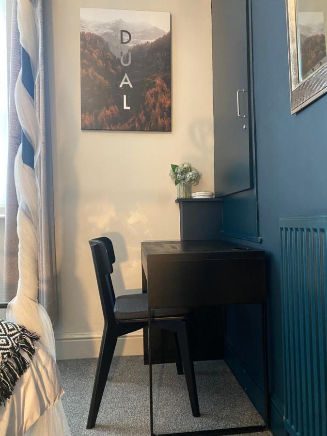 3 Double Bed Brittania Styled Near Lfc Sleeps 6 With Free Business Super Fast Fibre Broadband